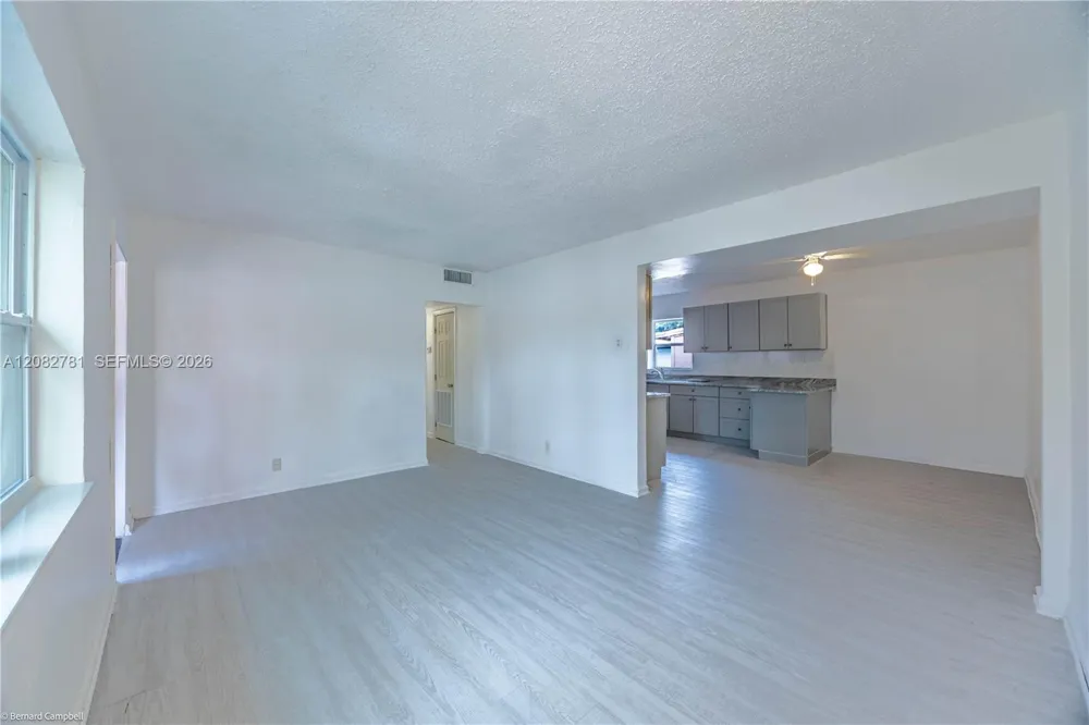 918 NW 13th Ct Fort Lauderdale, FL 33311