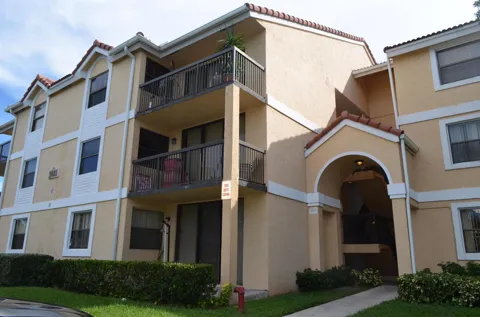 5821 RIVERSIDE DRIVE #105B2
