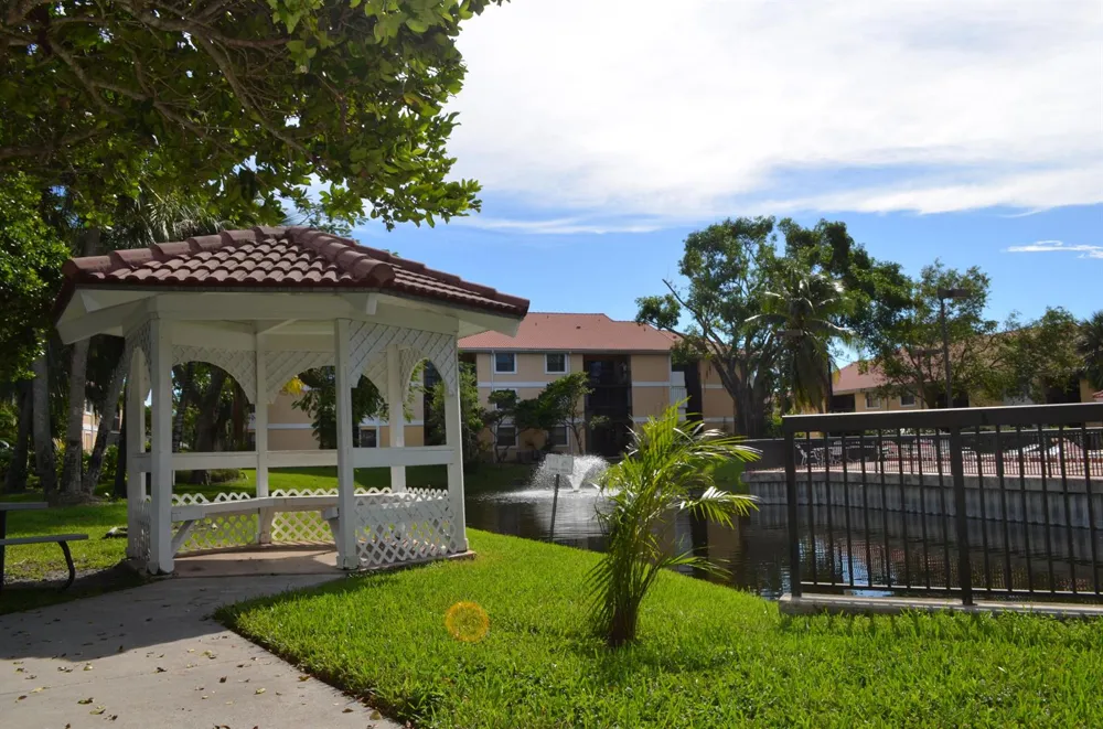 5821 RIVERSIDE DRIVE #105B2 Coral Springs, FL 33067