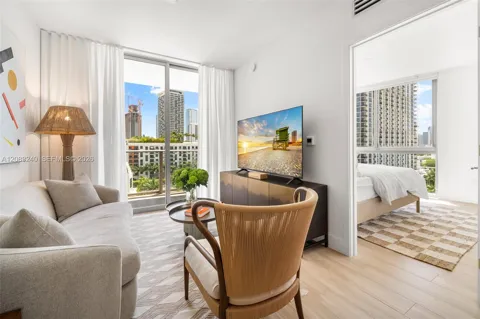 90 NE 32nd street #801
