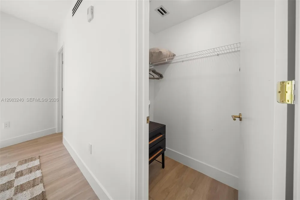 90 NE 32nd street #801 Miami, FL 33137