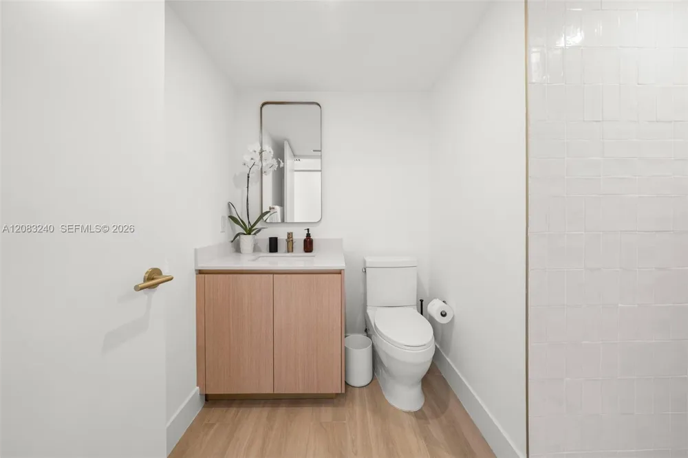 90 NE 32nd street #801 Miami, FL 33137