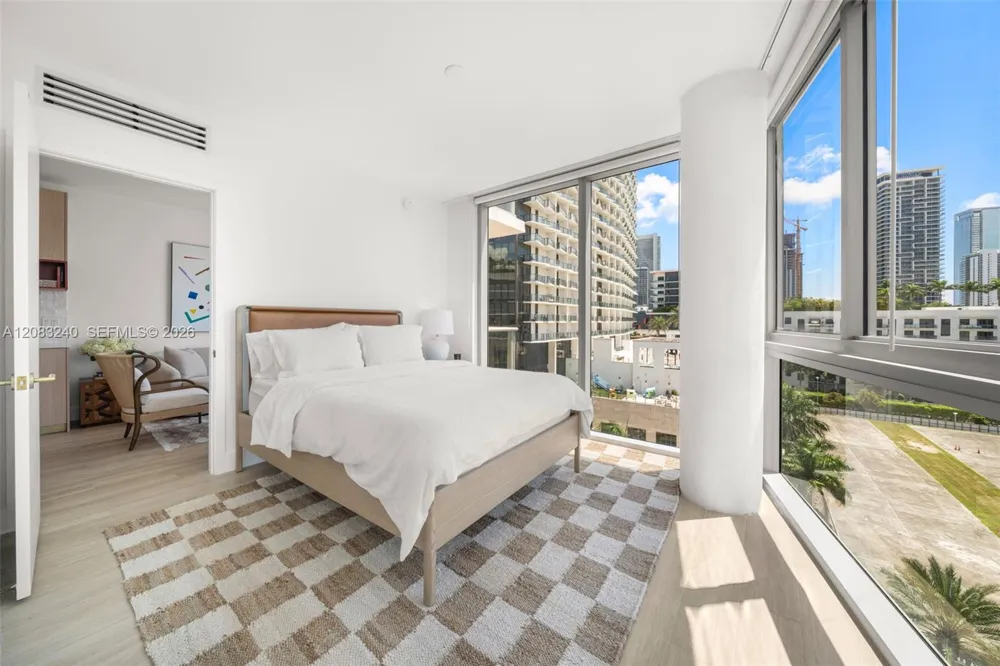 90 NE 32nd street #801 Miami, FL 33137