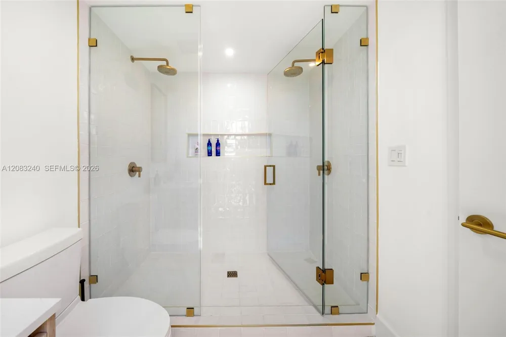 90 NE 32nd street #801 Miami, FL 33137