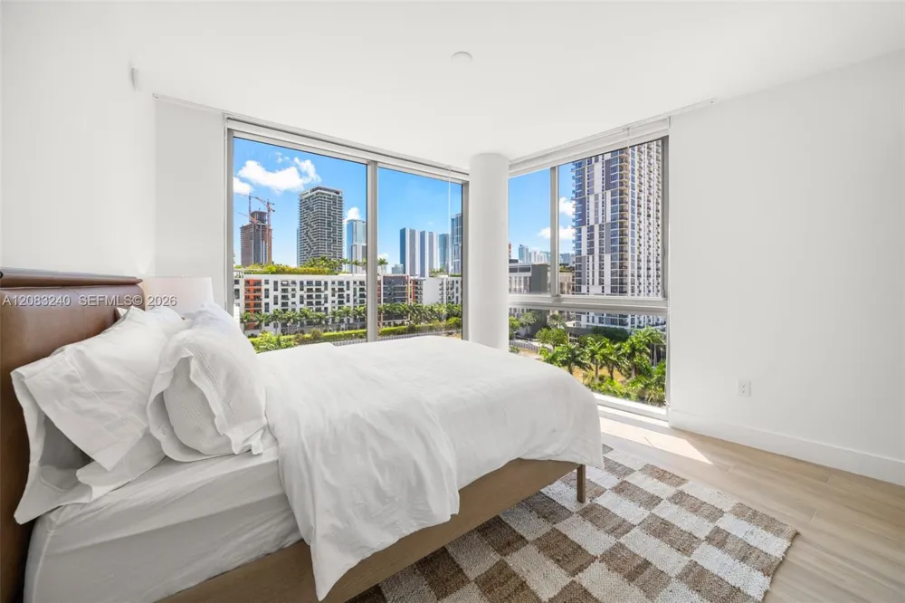 90 NE 32nd street #801 Miami, FL 33137