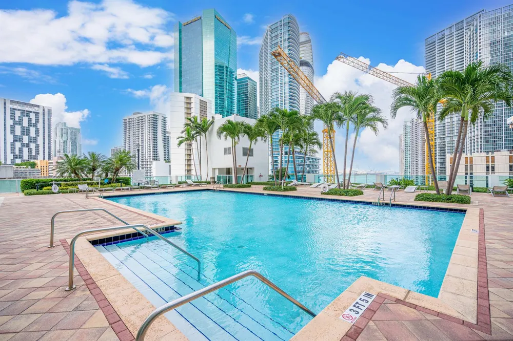 41 SE 5th Street ##417 Miami, FL 33131