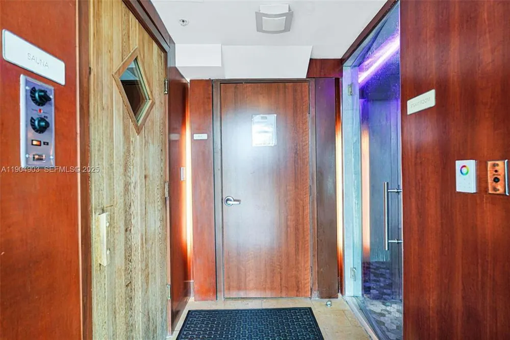 41 SE 5th Street ##417 Miami, FL 33131