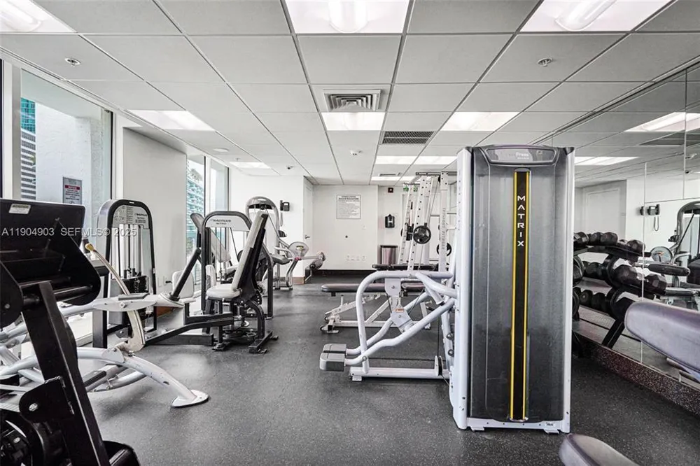 41 SE 5th Street ##417 Miami, FL 33131