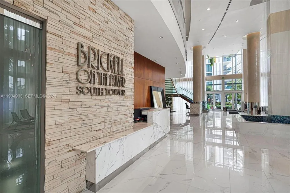 41 SE 5th Street ##417 Miami, FL 33131