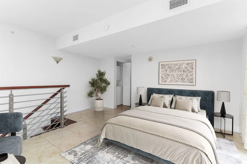 41 SE 5th Street ##417 Miami, FL 33131