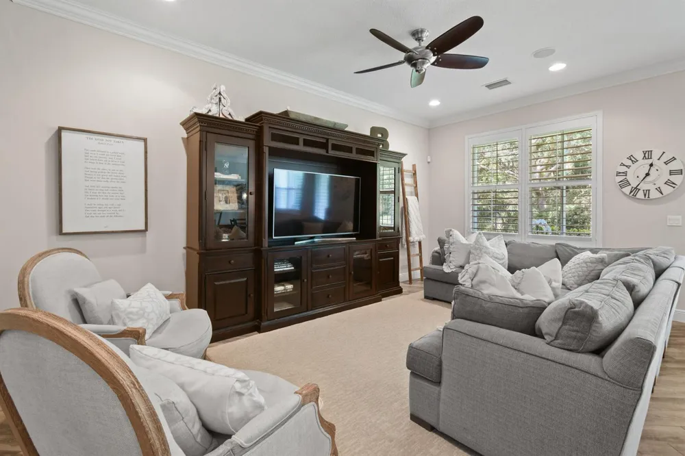 7239 Oxford Court Palm Beach Gardens, FL 33418