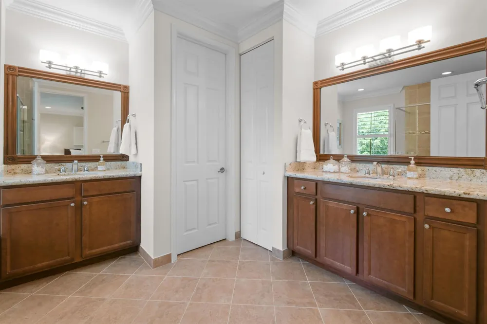 7239 Oxford Court Palm Beach Gardens, FL 33418