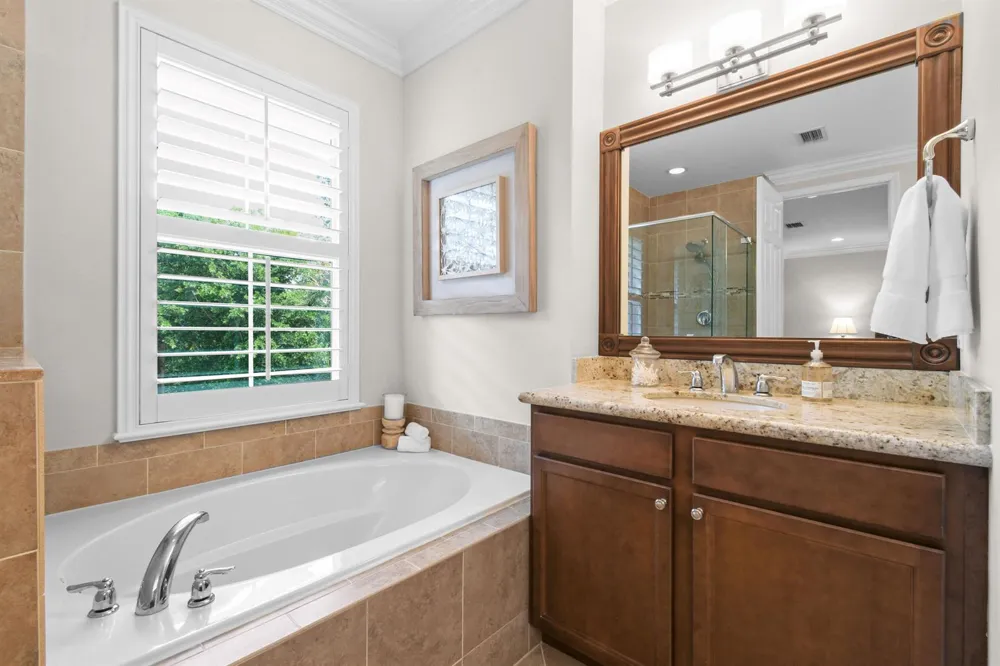 7239 Oxford Court Palm Beach Gardens, FL 33418