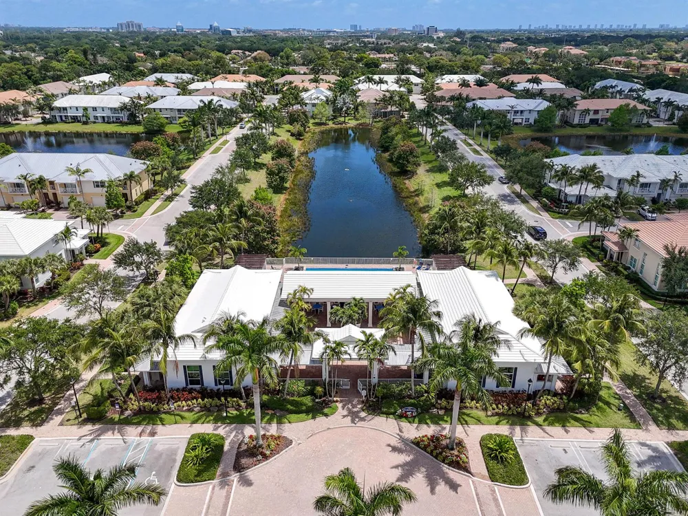 7239 Oxford Court Palm Beach Gardens, FL 33418