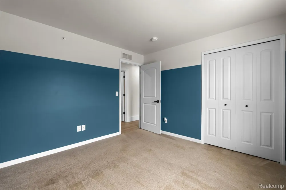 21914 Aberdeen Drive #30 Macomb Township, MI 48042