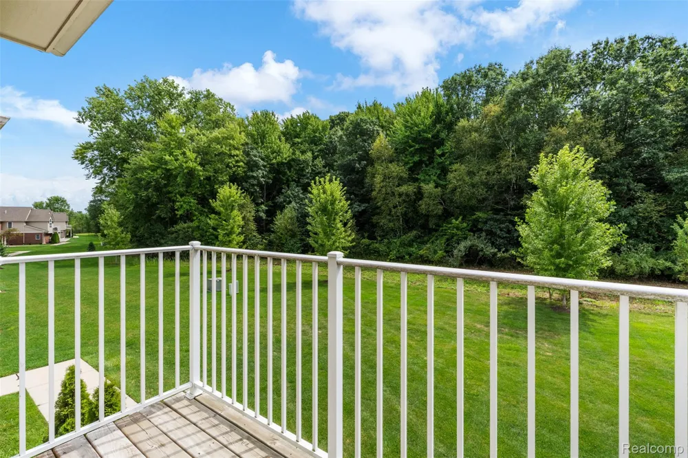 21914 Aberdeen Drive #30 Macomb Township, MI 48042