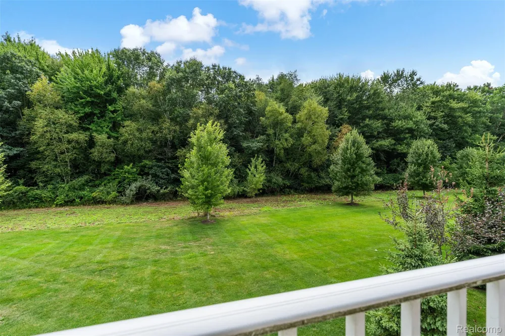 21914 Aberdeen Drive #30 Macomb Township, MI 48042