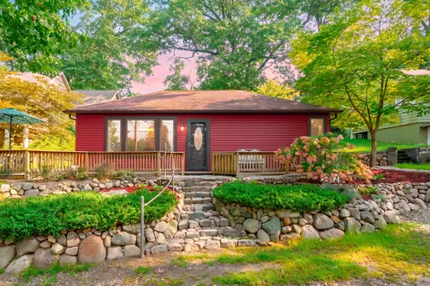 34120 Hillside Drive