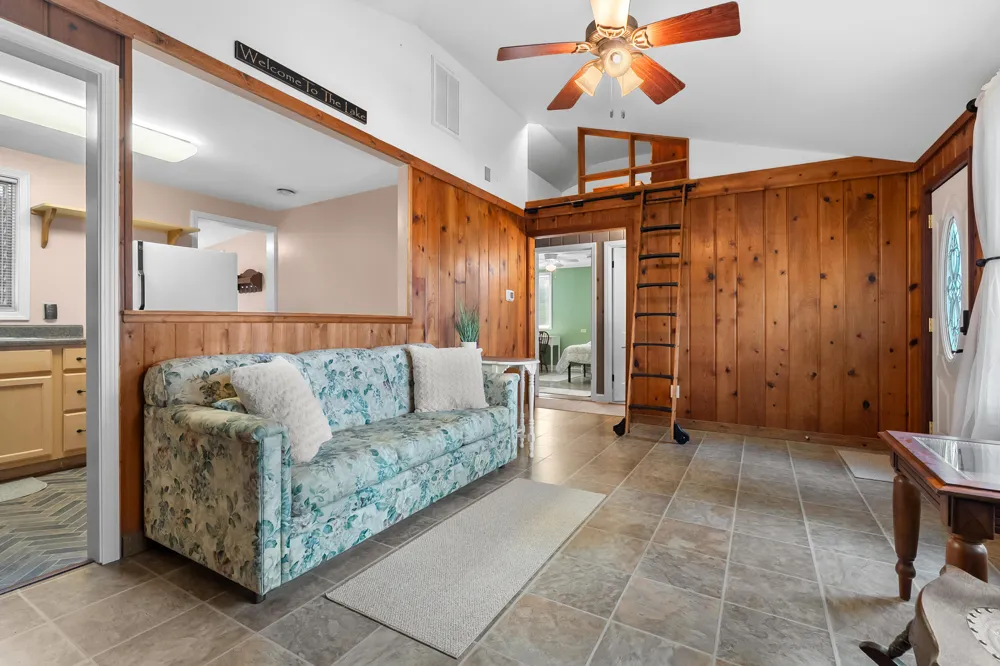 34120 Hillside Drive Paw Paw Township, MI 49079