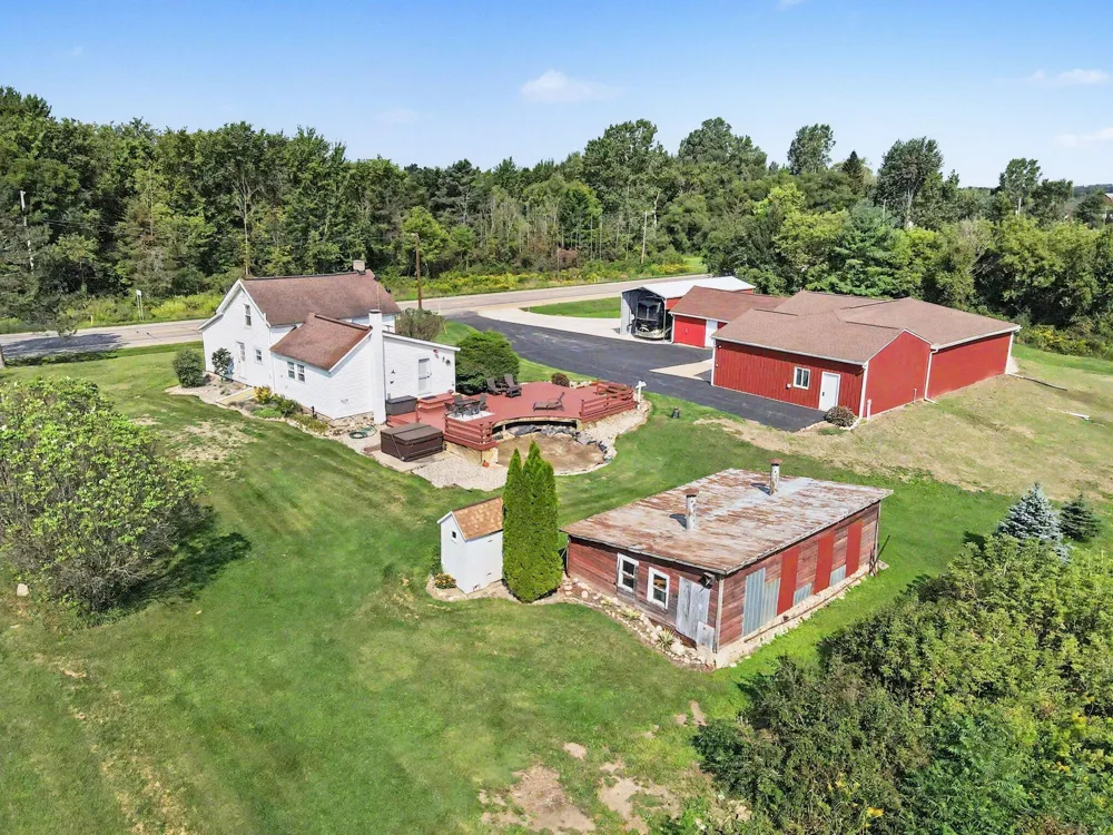 8715 S M-37 Highway Baltimore Township, MI 49058