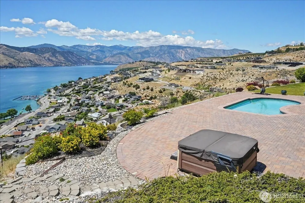 333 Highpoint Place Chelan, WA 98816