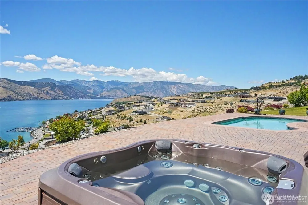 333 Highpoint Place Chelan, WA 98816