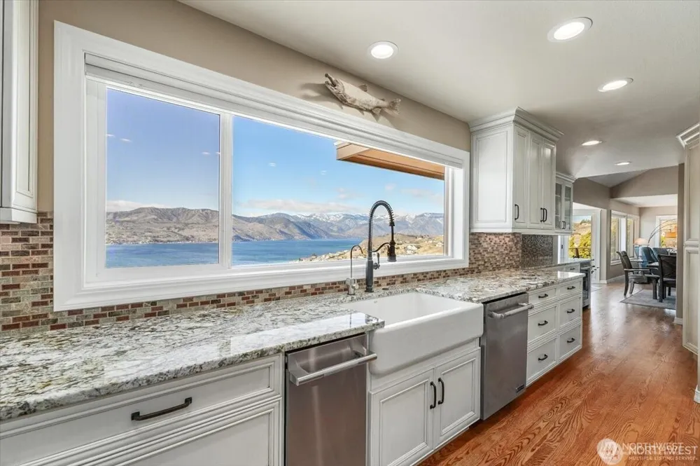 333 Highpoint Place Chelan, WA 98816