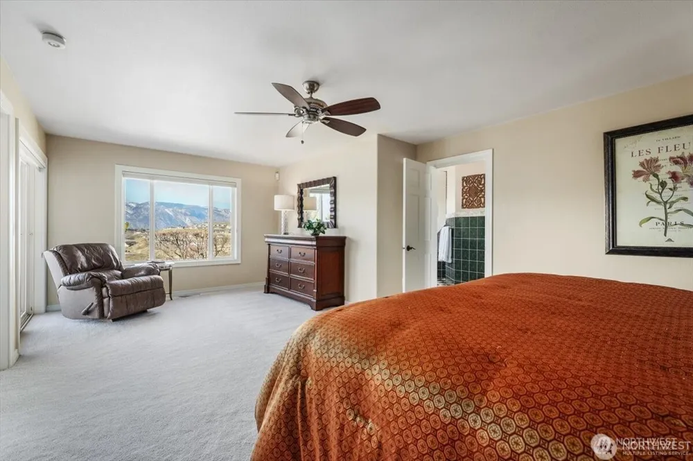 333 Highpoint Place Chelan, WA 98816