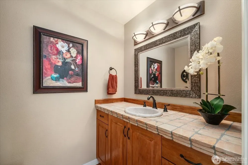333 Highpoint Place Chelan, WA 98816