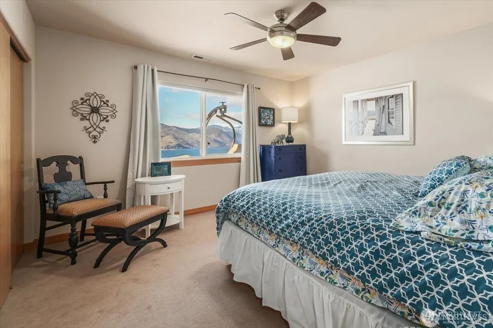 333 Highpoint Place Chelan, WA 98816
