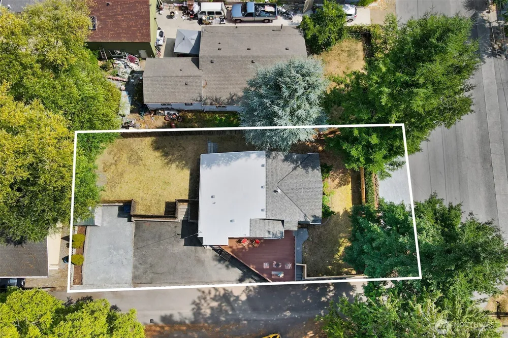 3830 NE 123rd Street Seattle, WA 98125