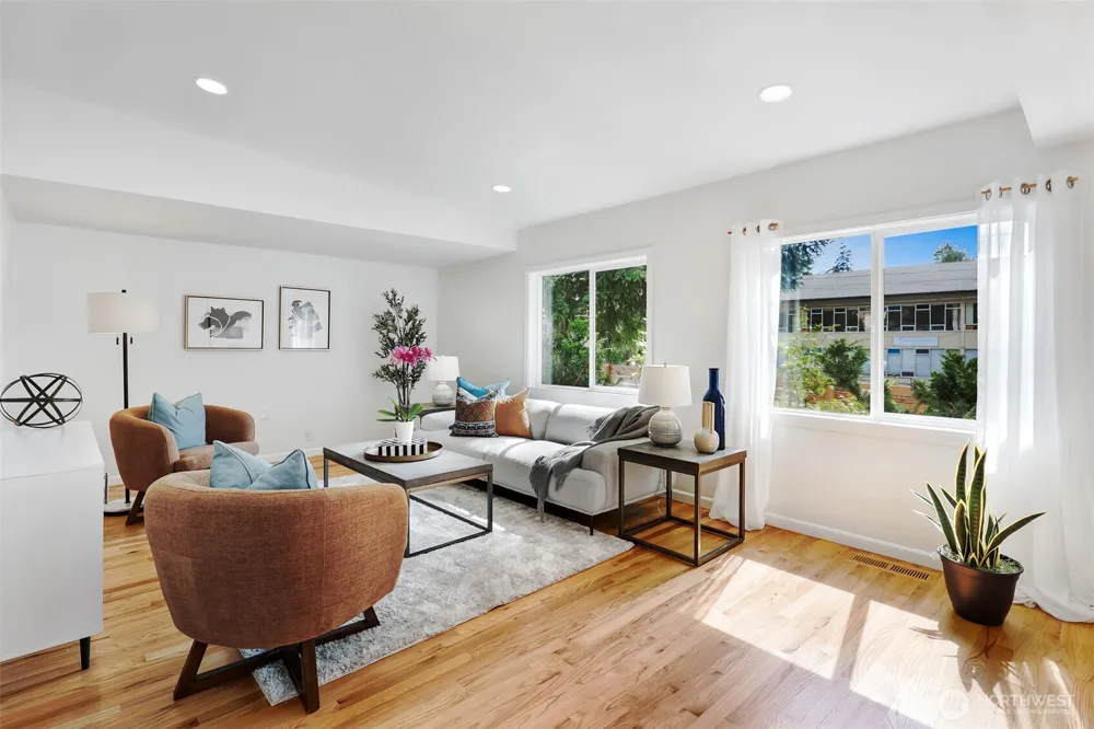 3830 NE 123rd Street Seattle, WA 98125