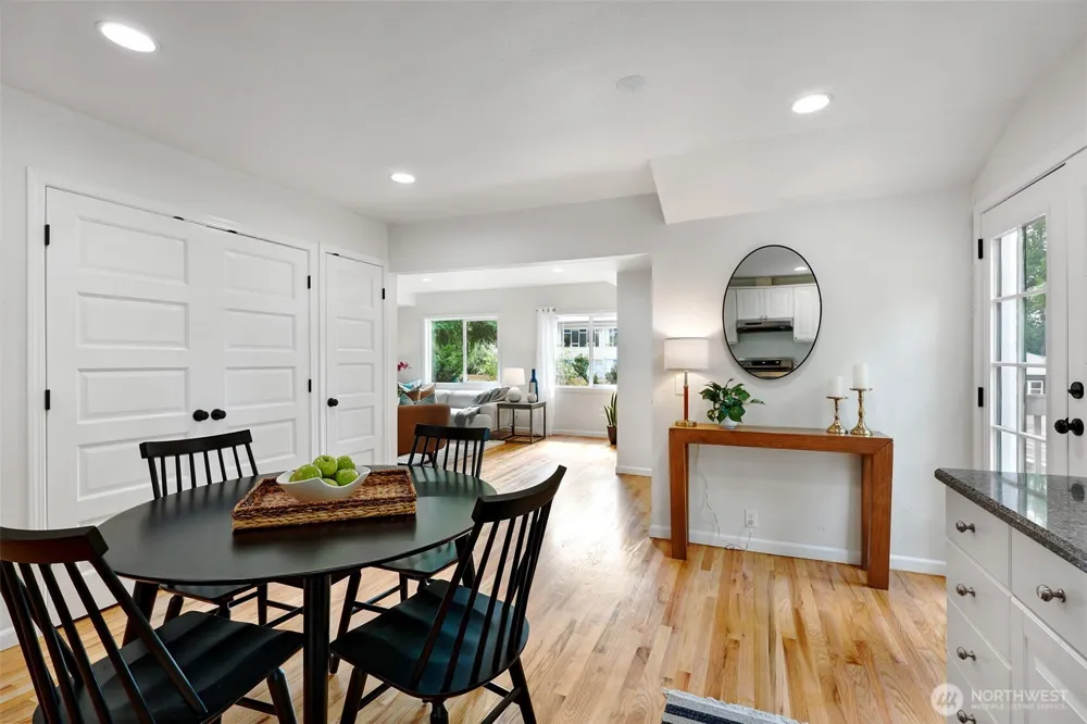 3830 NE 123rd Street Seattle, WA 98125