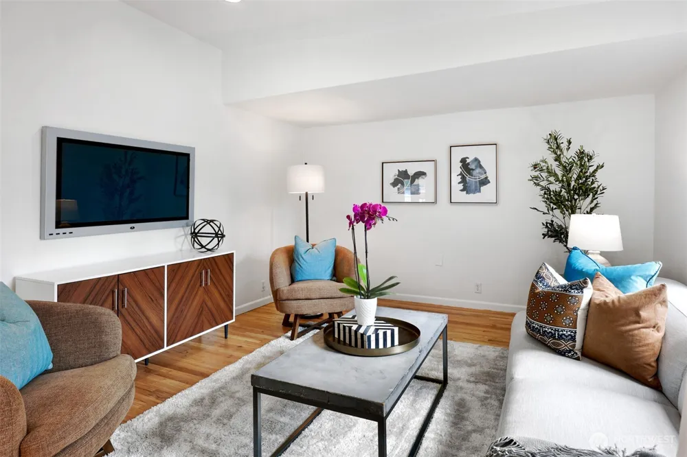 3830 NE 123rd Street Seattle, WA 98125