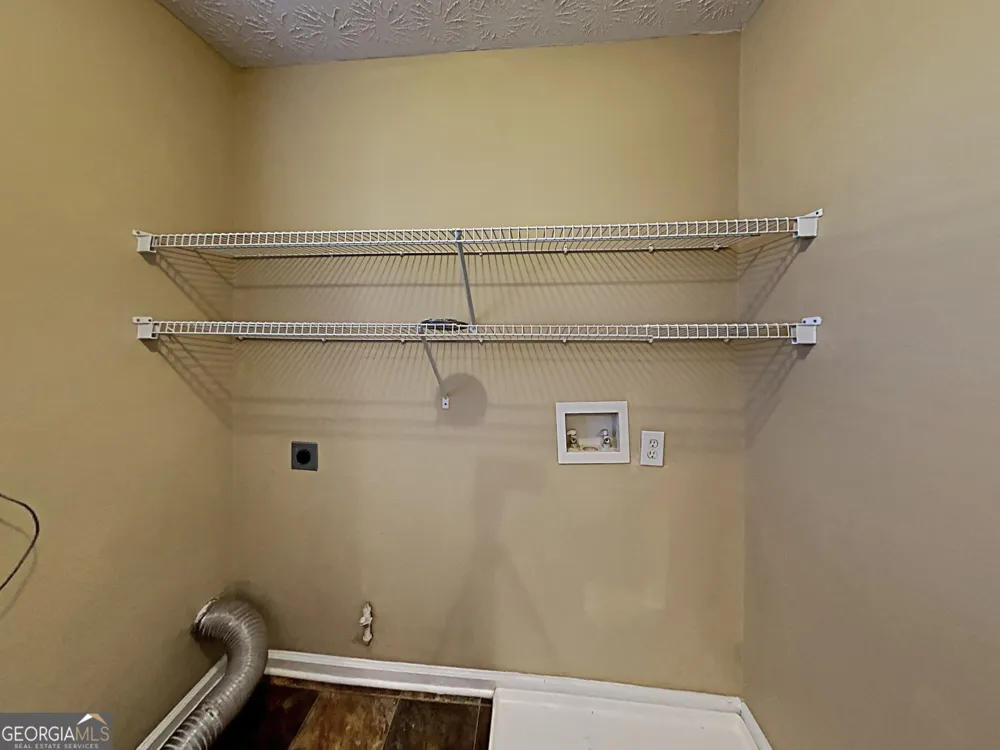 160 Long DR Covington, GA 30016