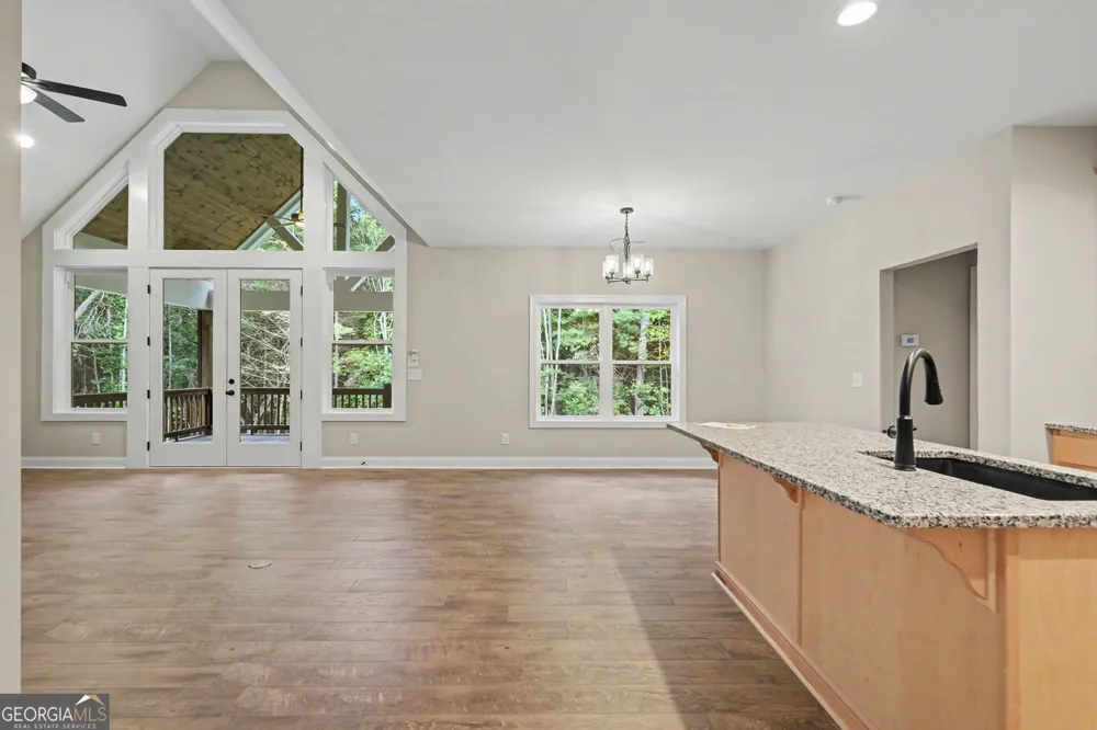443 Hawks Nest Dr. Blairsville, GA 30512