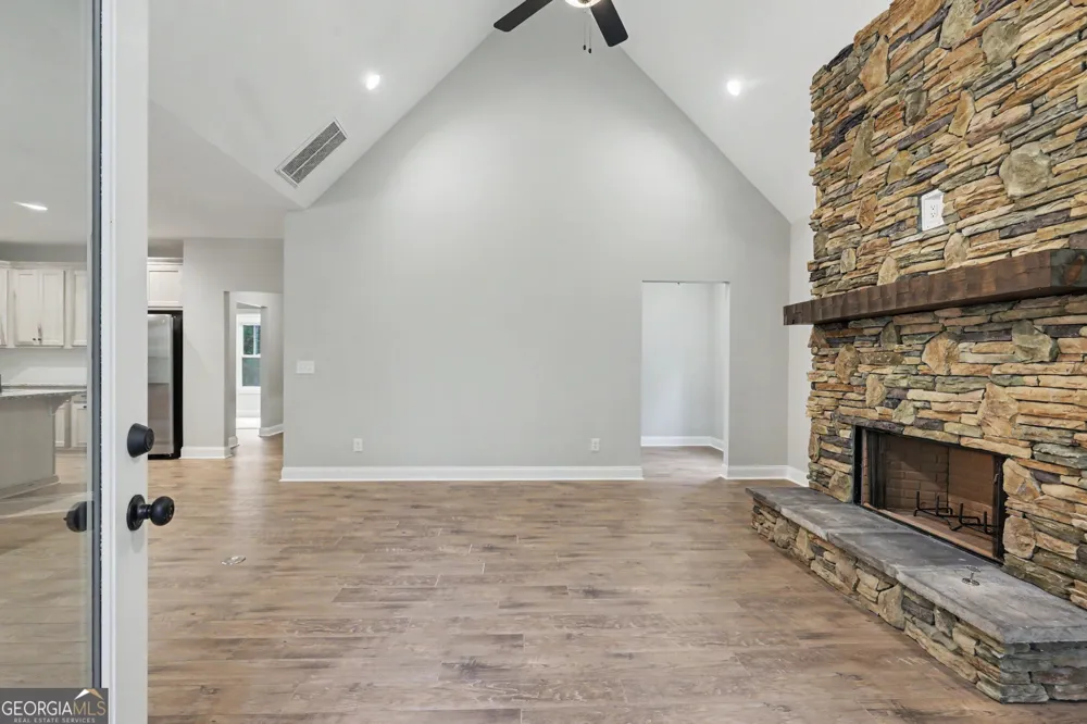 443 Hawks Nest Dr. Blairsville, GA 30512