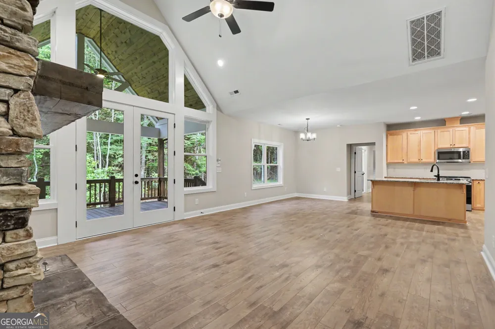 443 Hawks Nest Dr. Blairsville, GA 30512