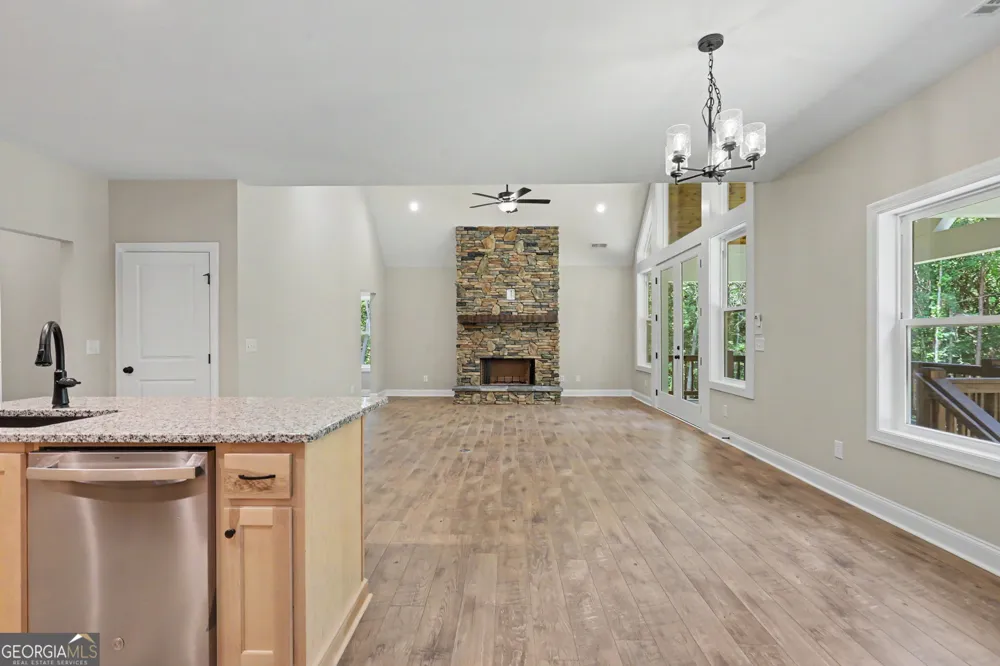 443 Hawks Nest Dr. Blairsville, GA 30512
