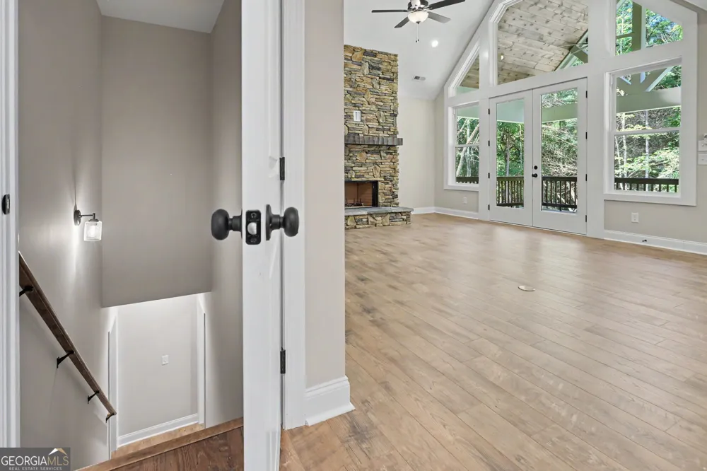 443 Hawks Nest Dr. Blairsville, GA 30512