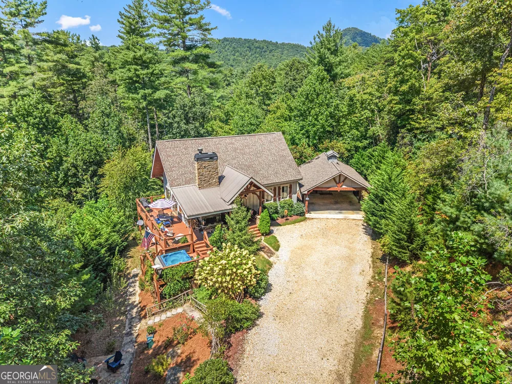 115 Sunset DR Tiger, GA 30576