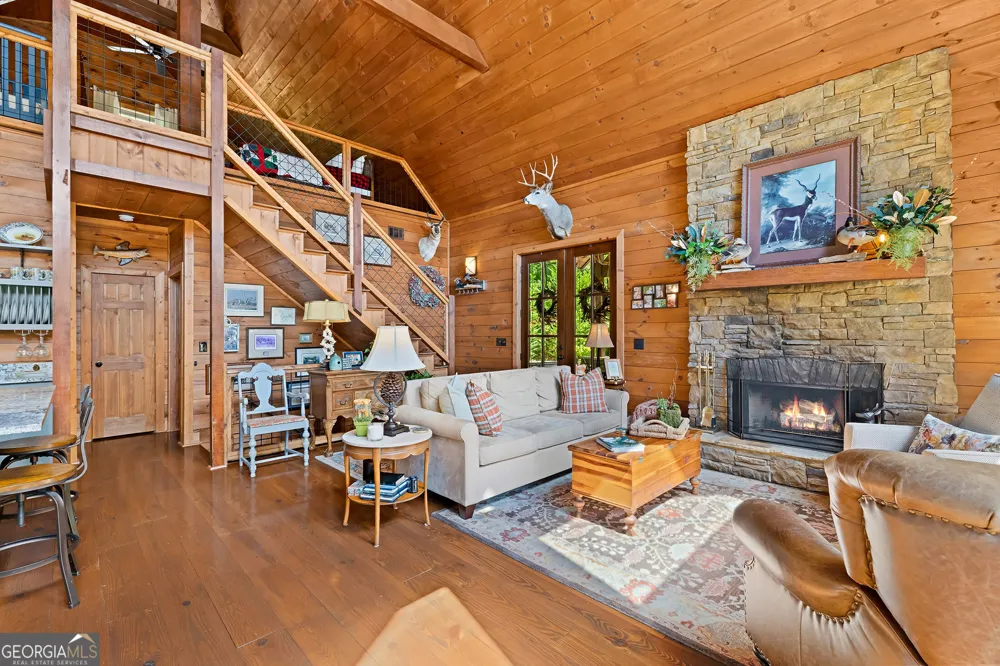 115 Sunset DR Tiger, GA 30576