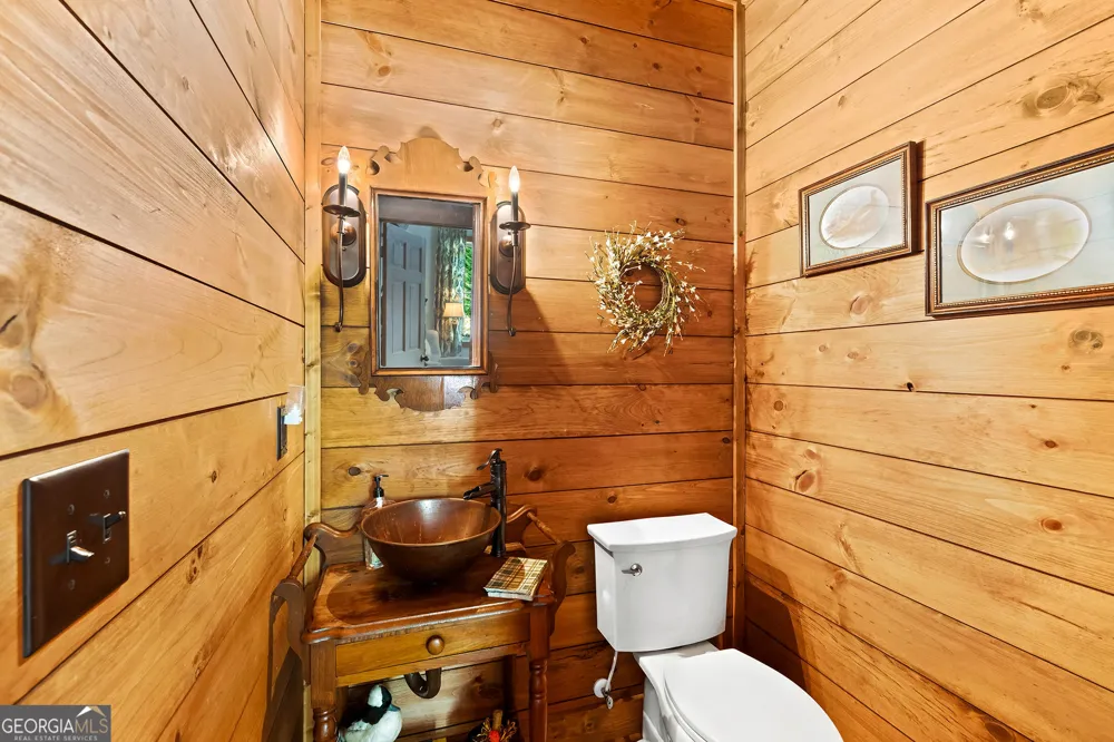 115 Sunset DR Tiger, GA 30576
