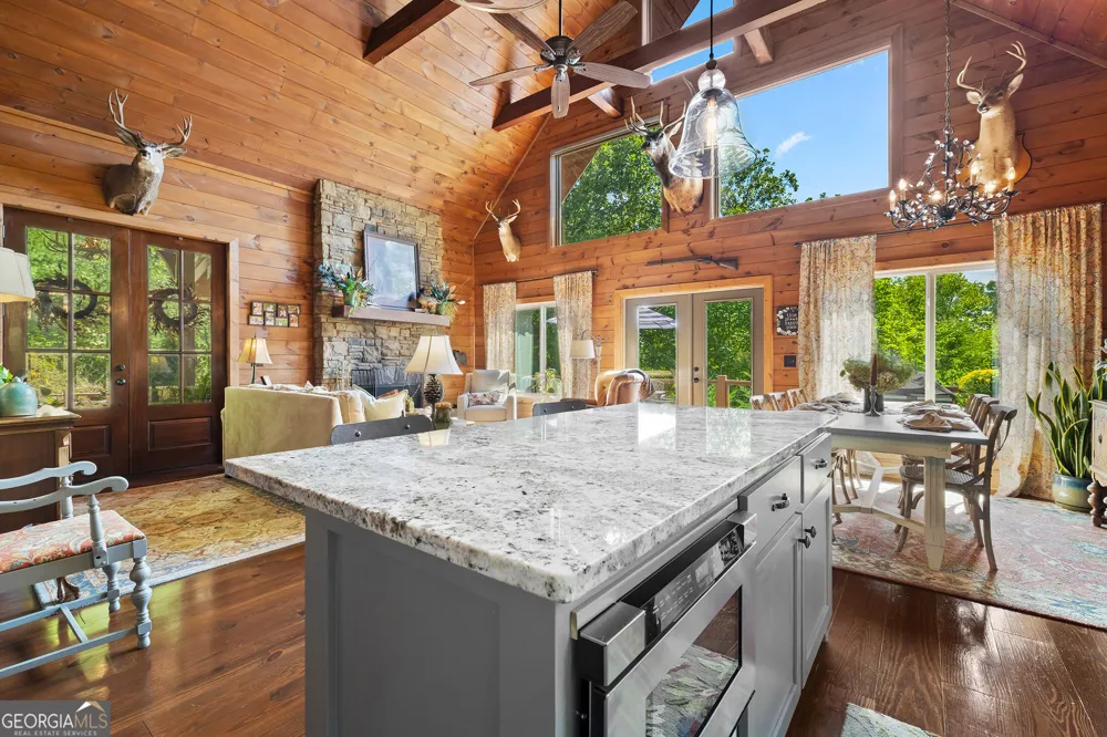 115 Sunset DR Tiger, GA 30576