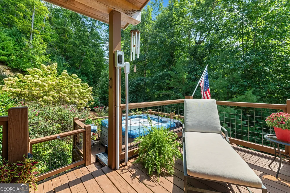 115 Sunset DR Tiger, GA 30576