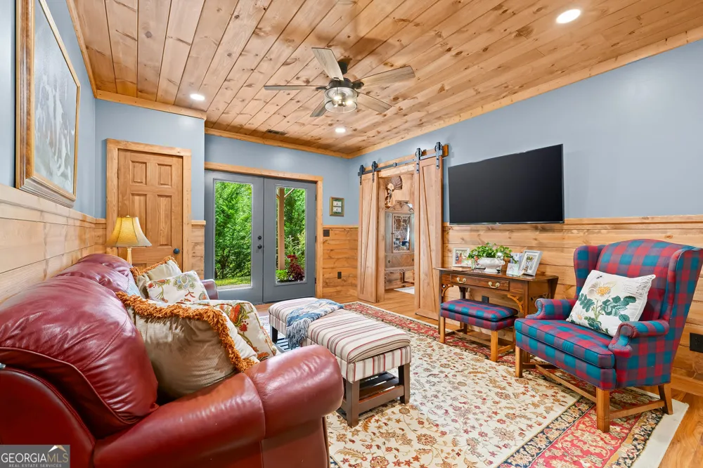 115 Sunset DR Tiger, GA 30576