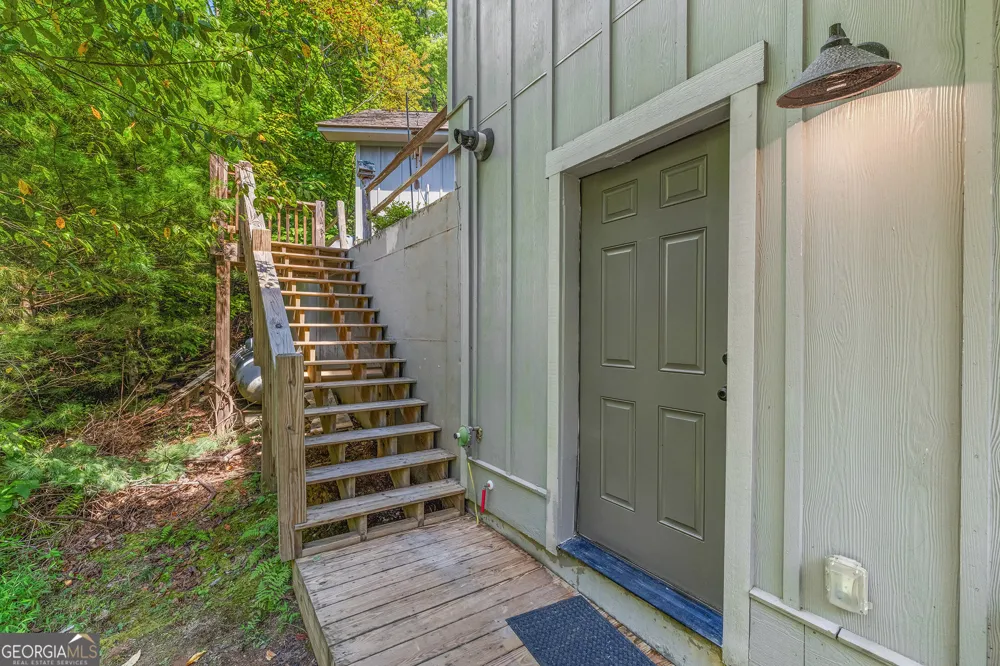 115 Sunset DR Tiger, GA 30576