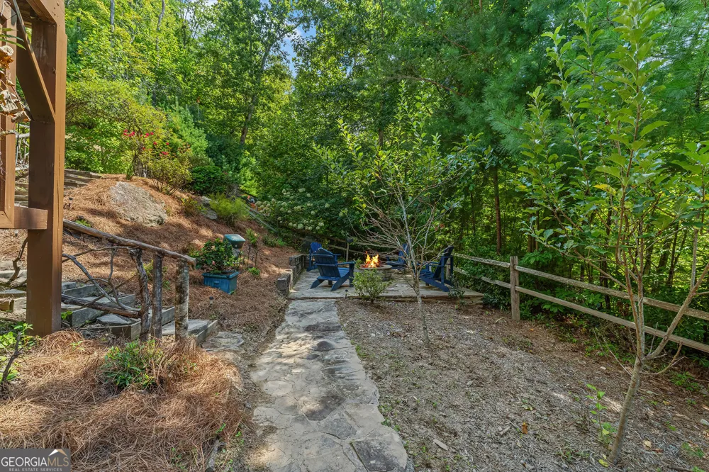 115 Sunset DR Tiger, GA 30576