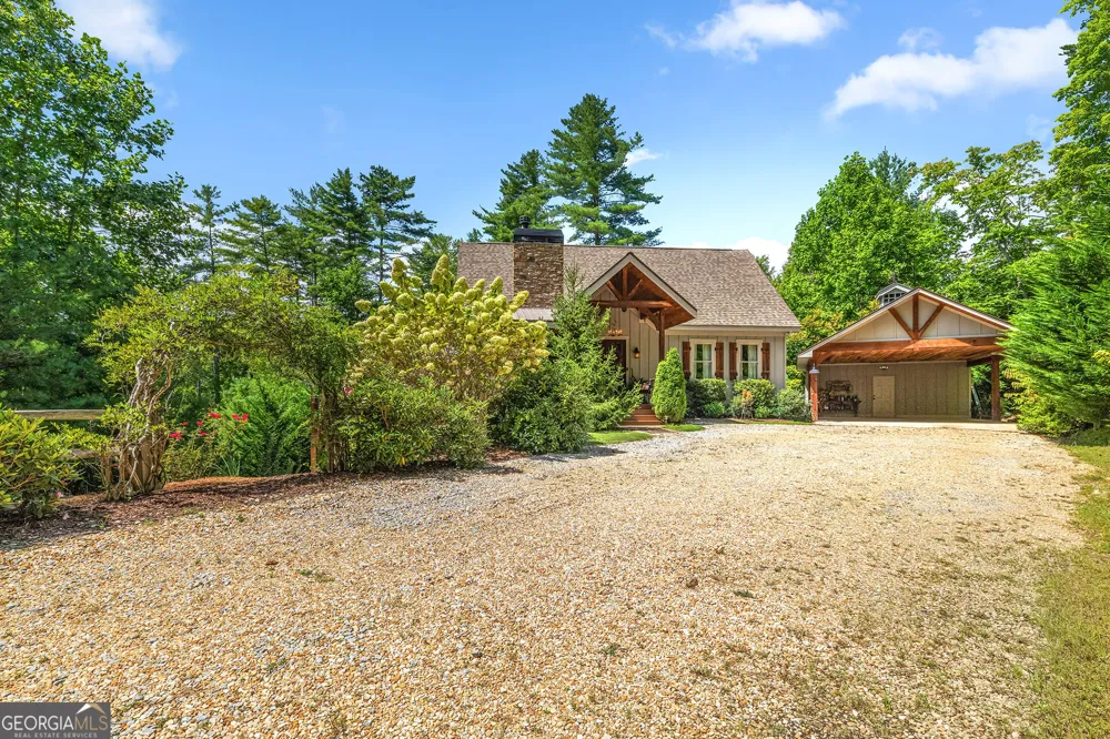 115 Sunset DR Tiger, GA 30576