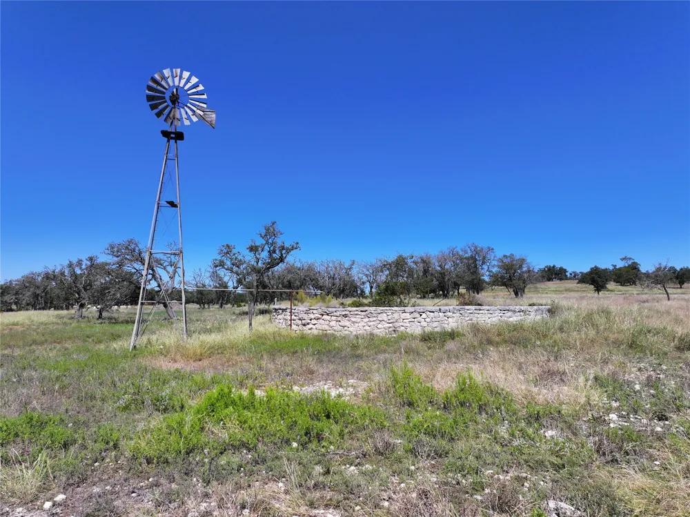 33 Brooklyn Drive Mountain Home, TX 78631